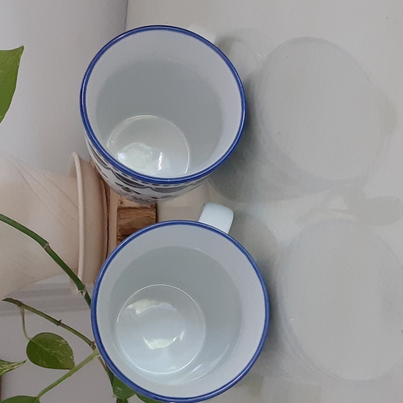 West Elm Blue White Scallops Dots Cups Mugs 12 oz Set of 2 - Picture 5 of 7